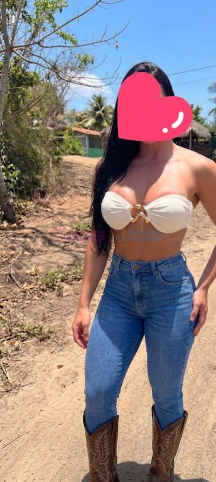 Acompanhante maringa