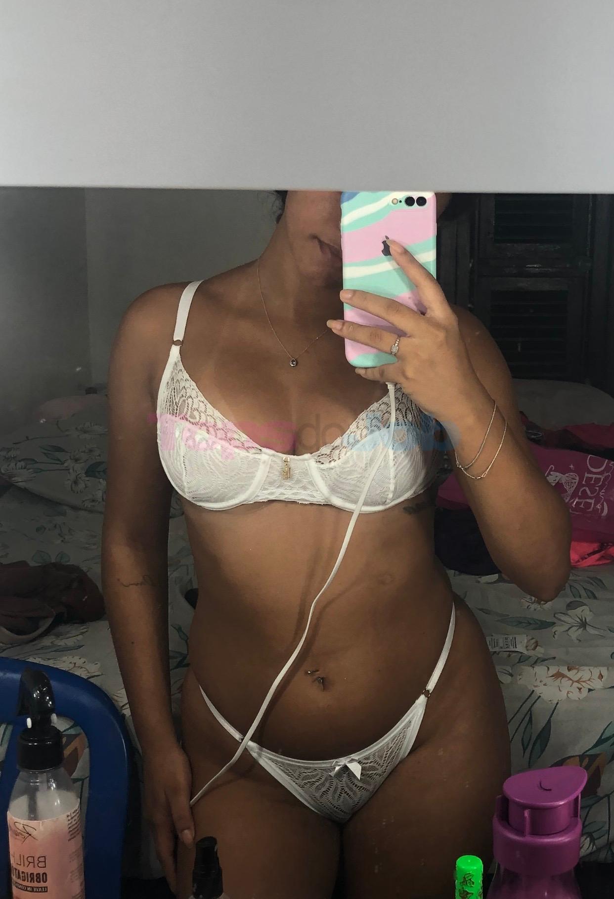 Clara moraes - midia 2