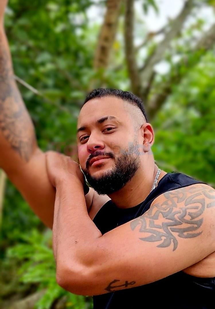 Maxx MASSAGEM TANTRICA NURU